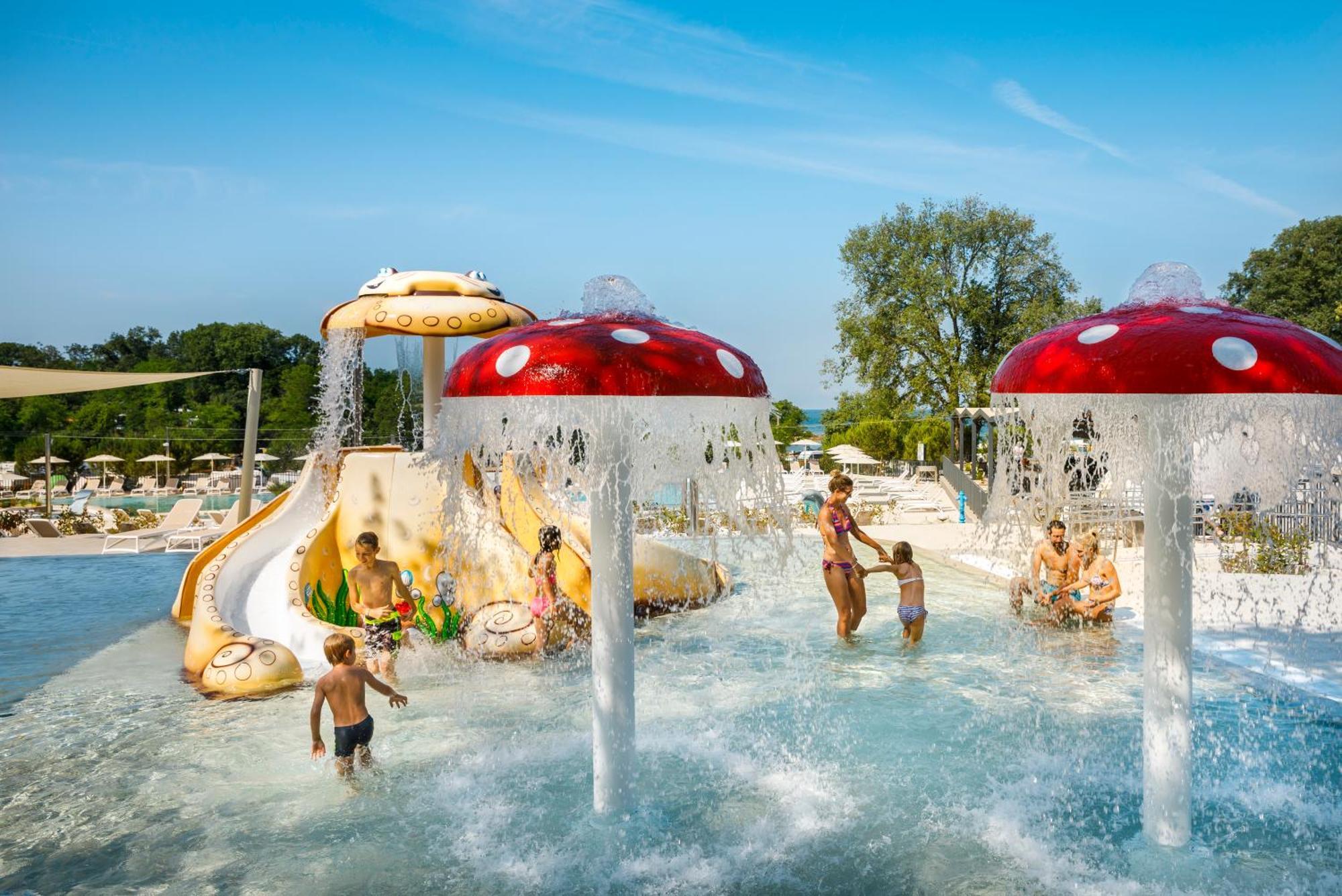 Sunflower Camping Mareda Exterior photo