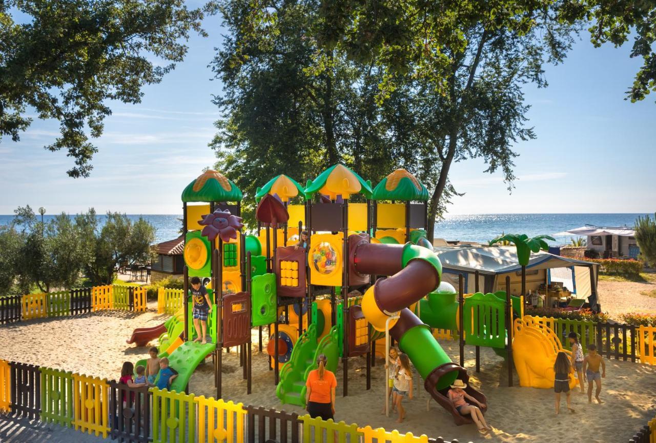 Sunflower Camping Mareda Exterior photo